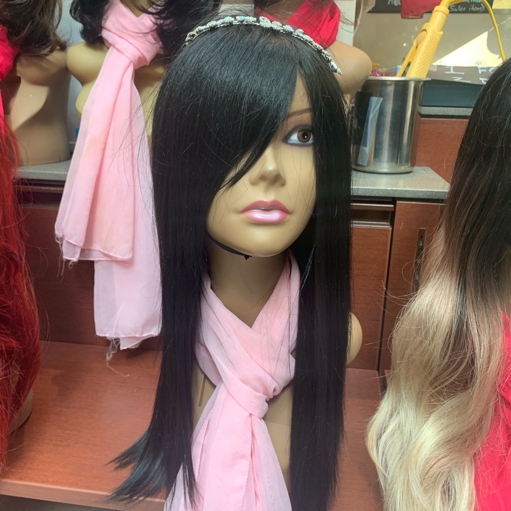 Wigs - Picture 3 of 3